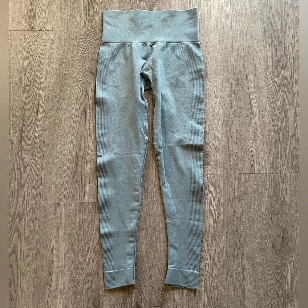 Set active teal leggings